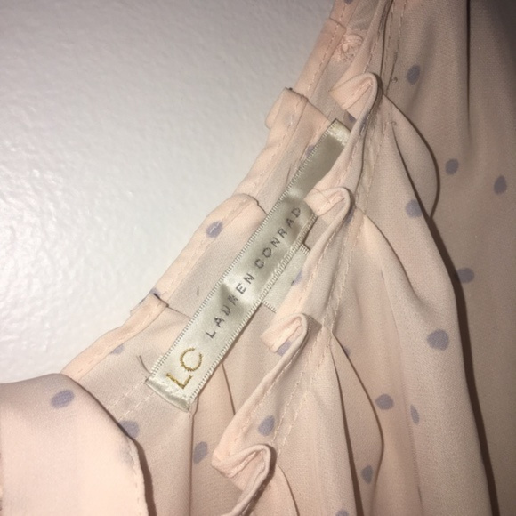 LC Lauren Conrad Pink blouse with grey polka dots - Picture 5 of 5